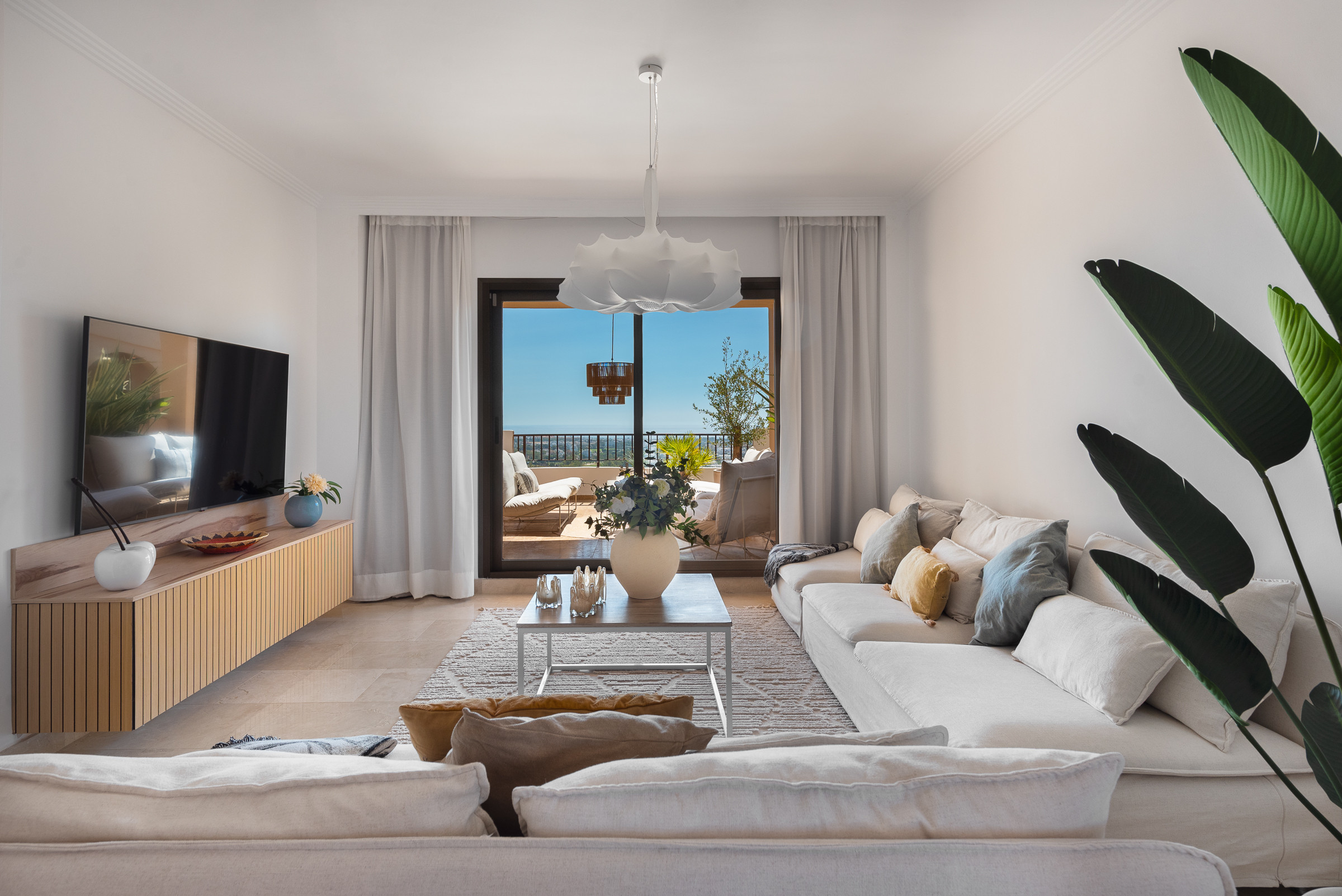 Apartamento en Benahavís - Elegante apartamento con increíbles vistas al mar