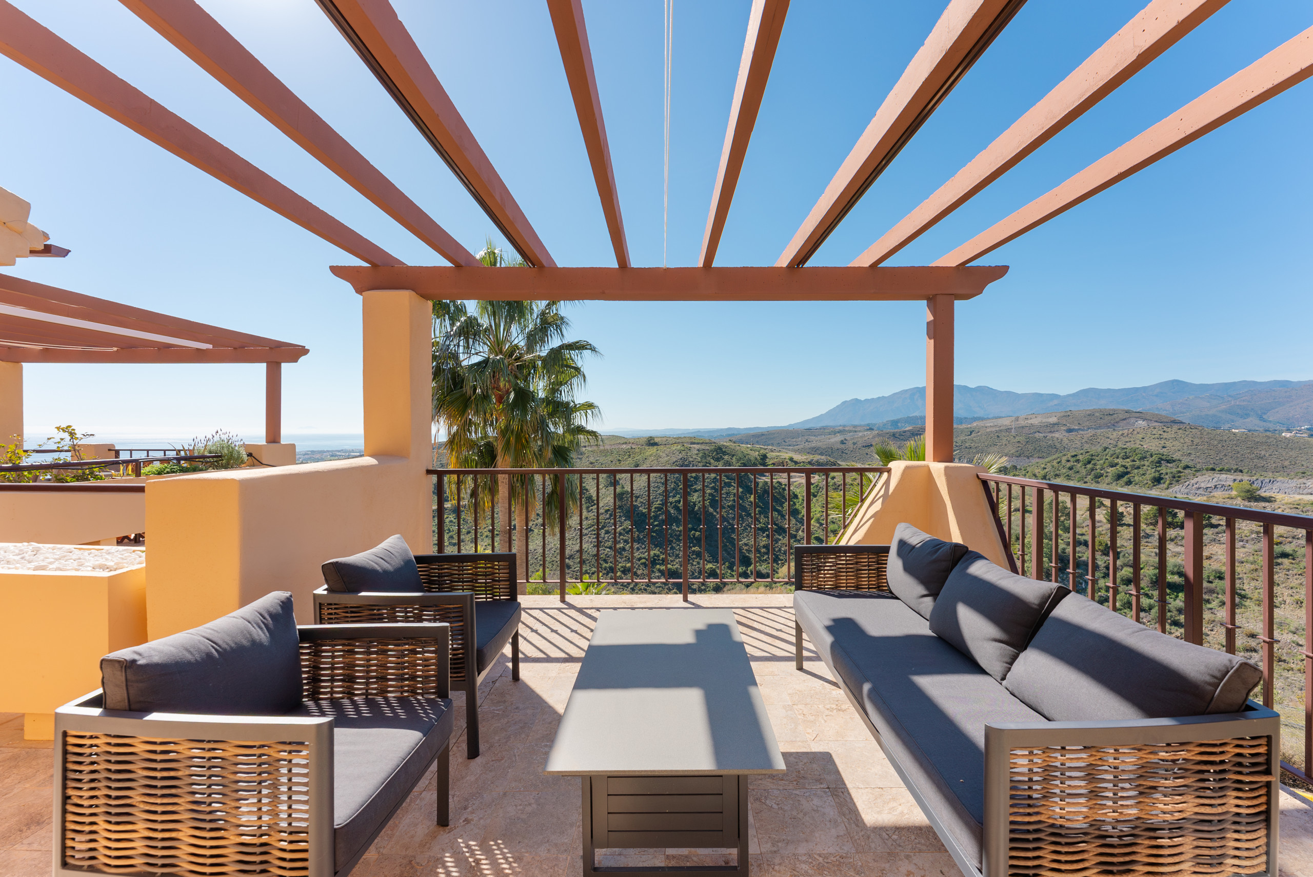 Apartamento en Benahavís - Impresionante ático con vistas al mar