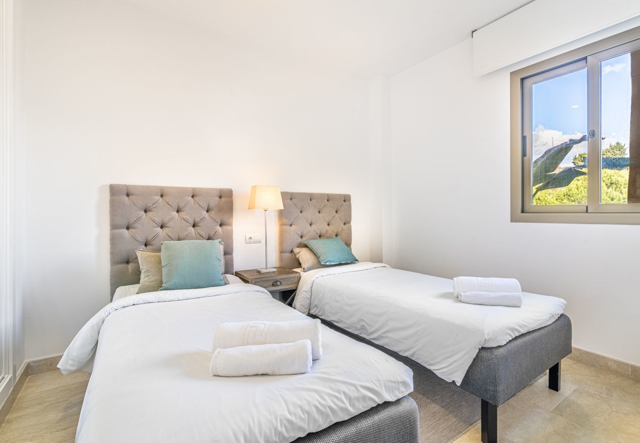 Apartamento en Benahavís - Preciosas vistas al mar en Hacienda de Cifuentes
