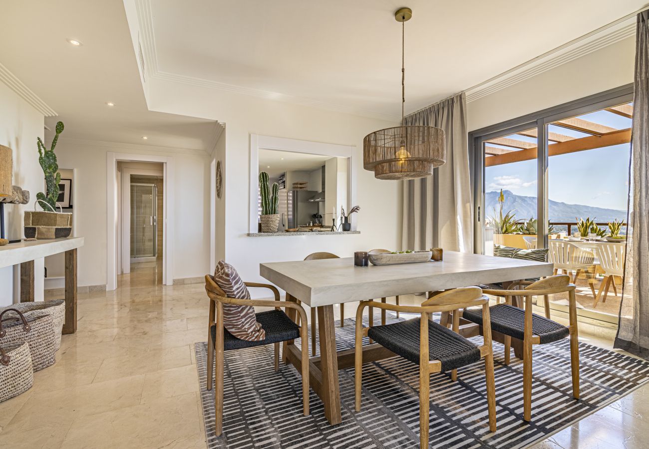 Apartamento en Benahavís - Bonito Ático con interiores étnicos
