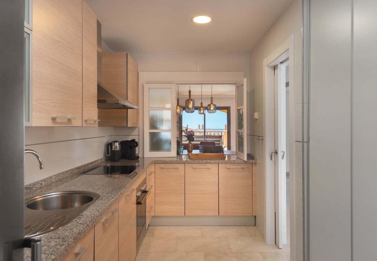 Apartamento en Benahavís - Encantador apartamento con preciosas vistas al mar