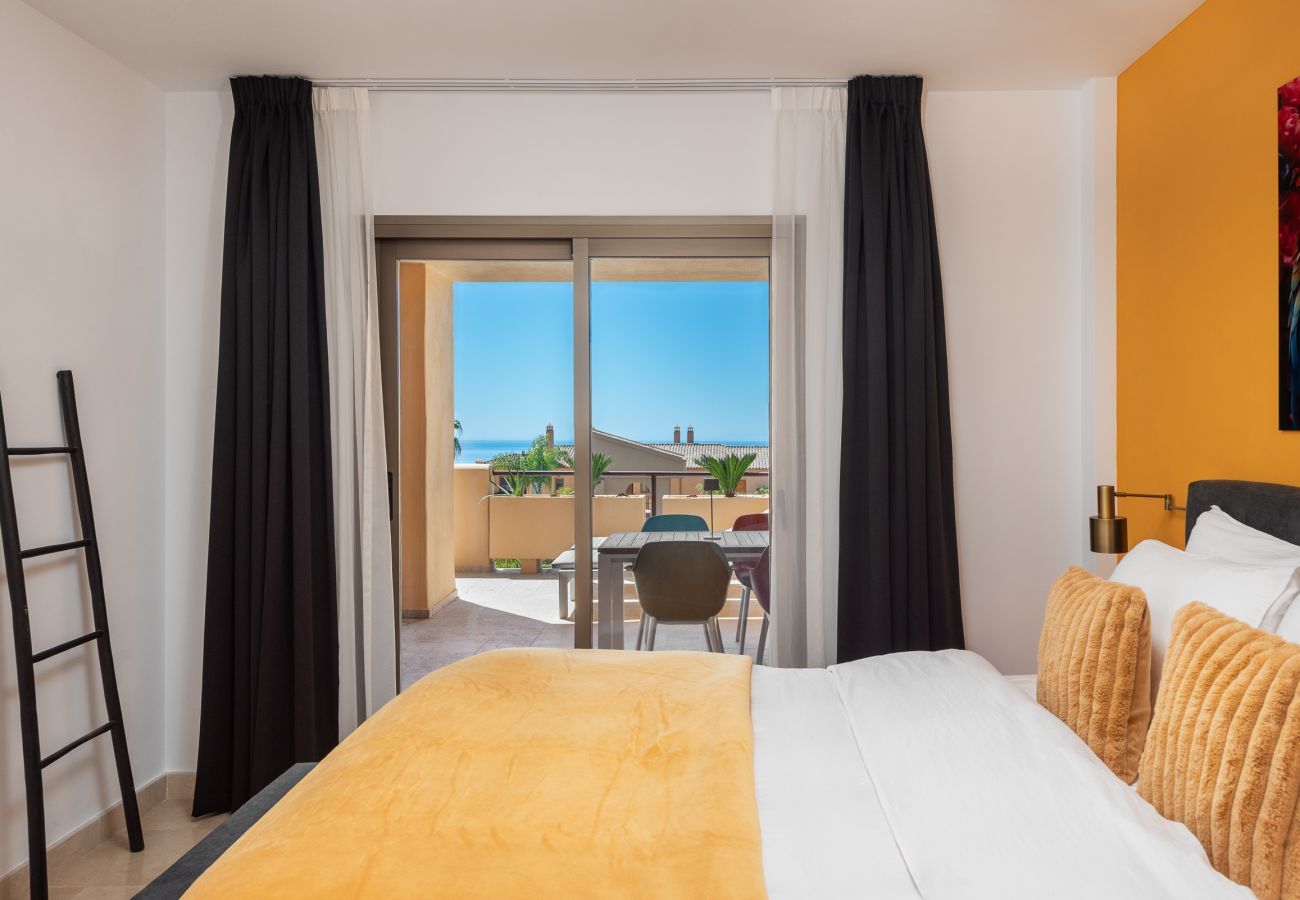 Apartamento en Benahavís - Encantador apartamento con preciosas vistas al mar
