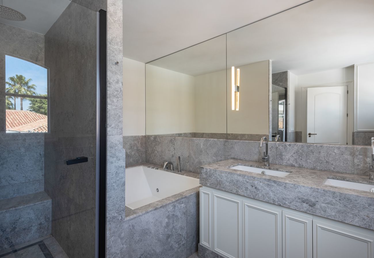 Villa en Marbella - Casa de lujo con piscina privada 