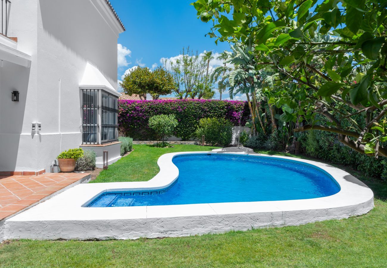 Villa en Marbella - Casa de lujo con piscina privada 