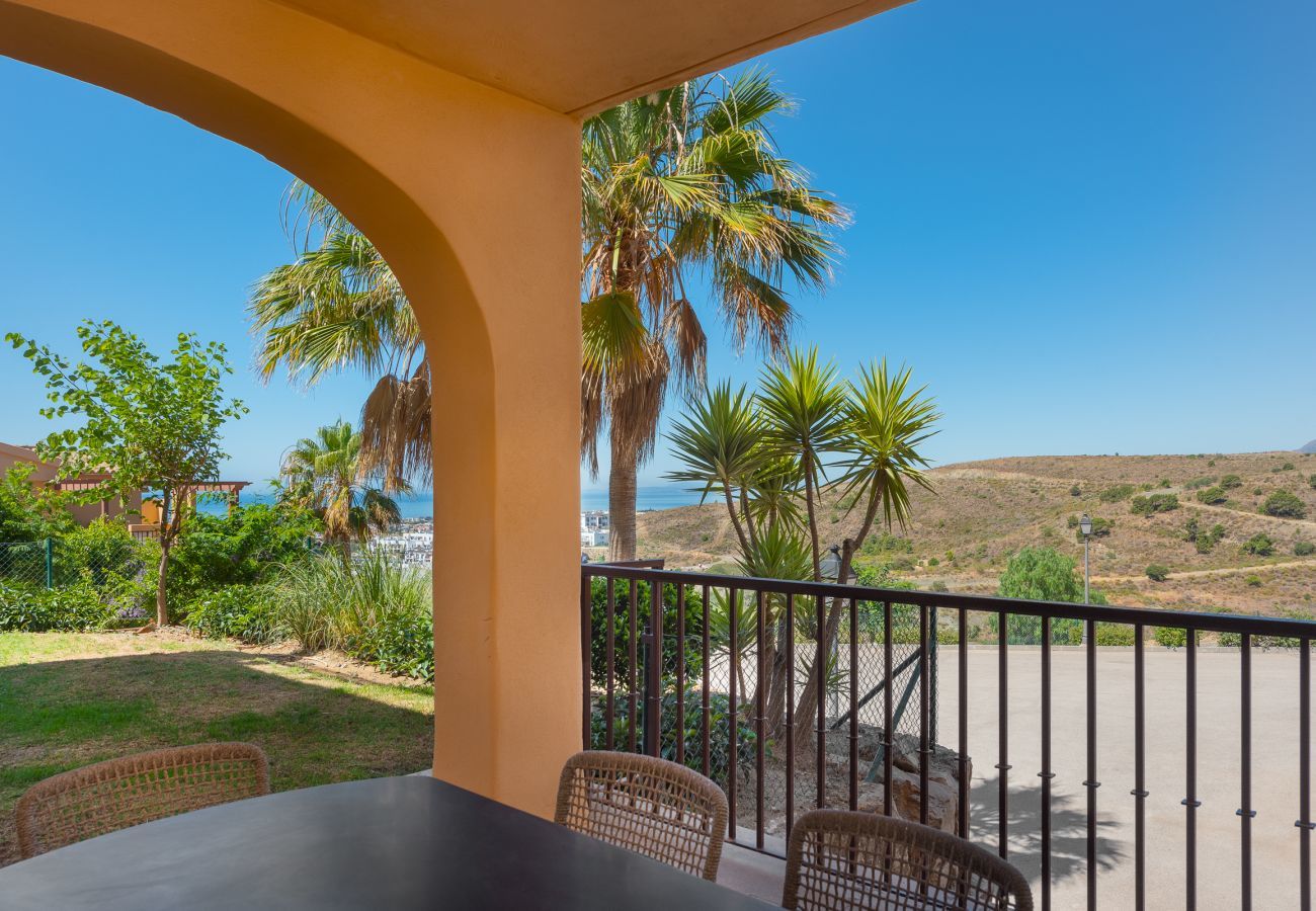 Apartamento en Benahavís - Luminoso apartamento con vistas a la montaña