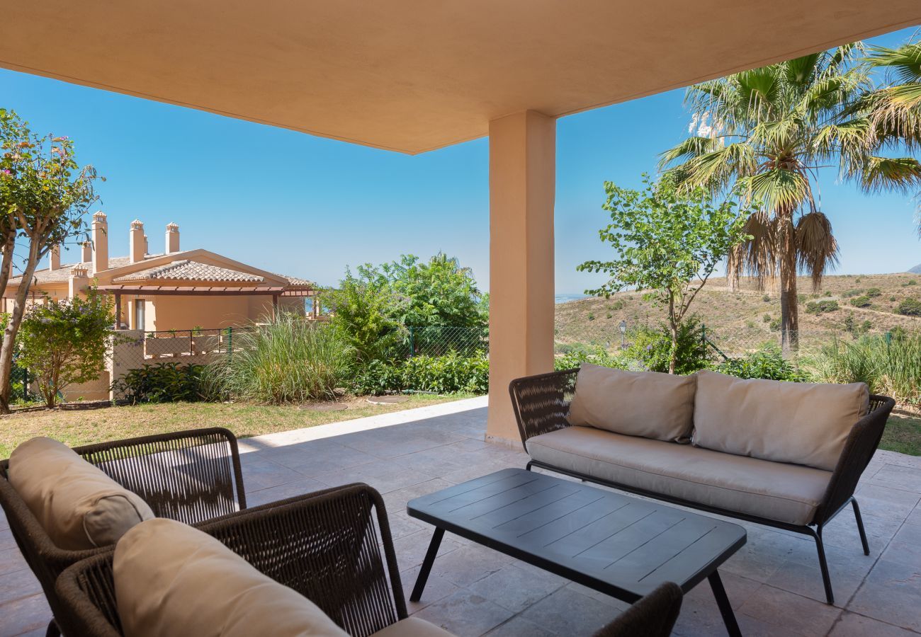 Apartamento en Benahavís - Luminoso apartamento con vistas a la montaña