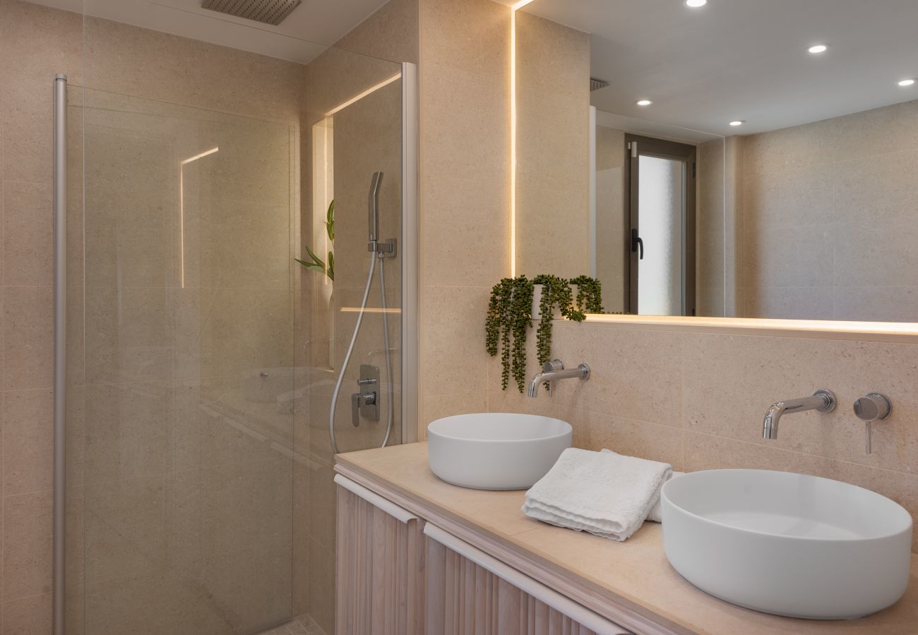 Apartamento en Benahavís - Elegante apartamento con increíbles vistas al mar