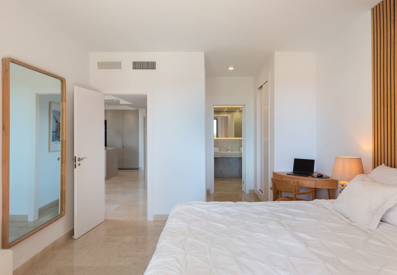 Apartamento en Benahavís - Elegante apartamento con increíbles vistas al mar