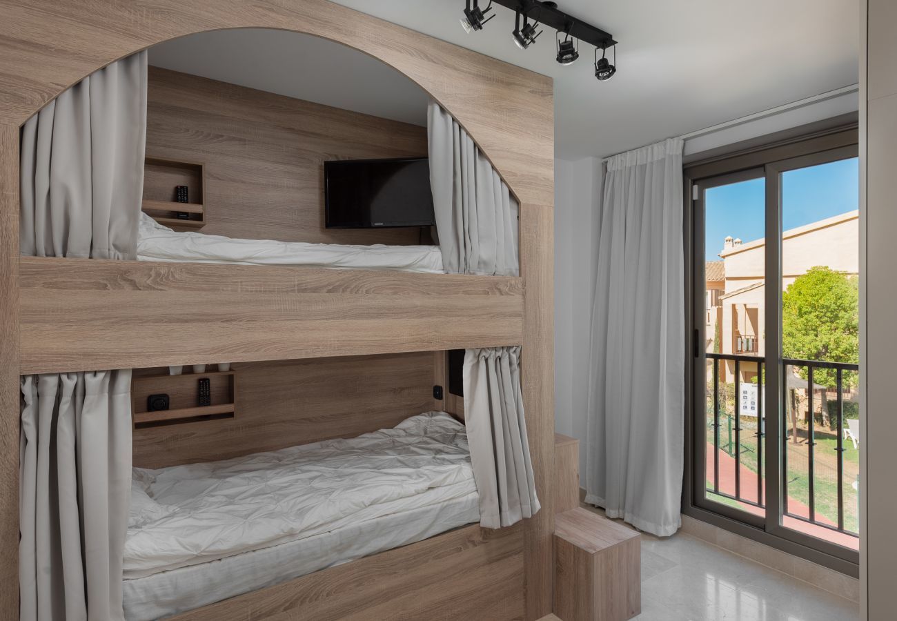 Apartamento en Benahavís - Elegante apartamento con increíbles vistas al mar
