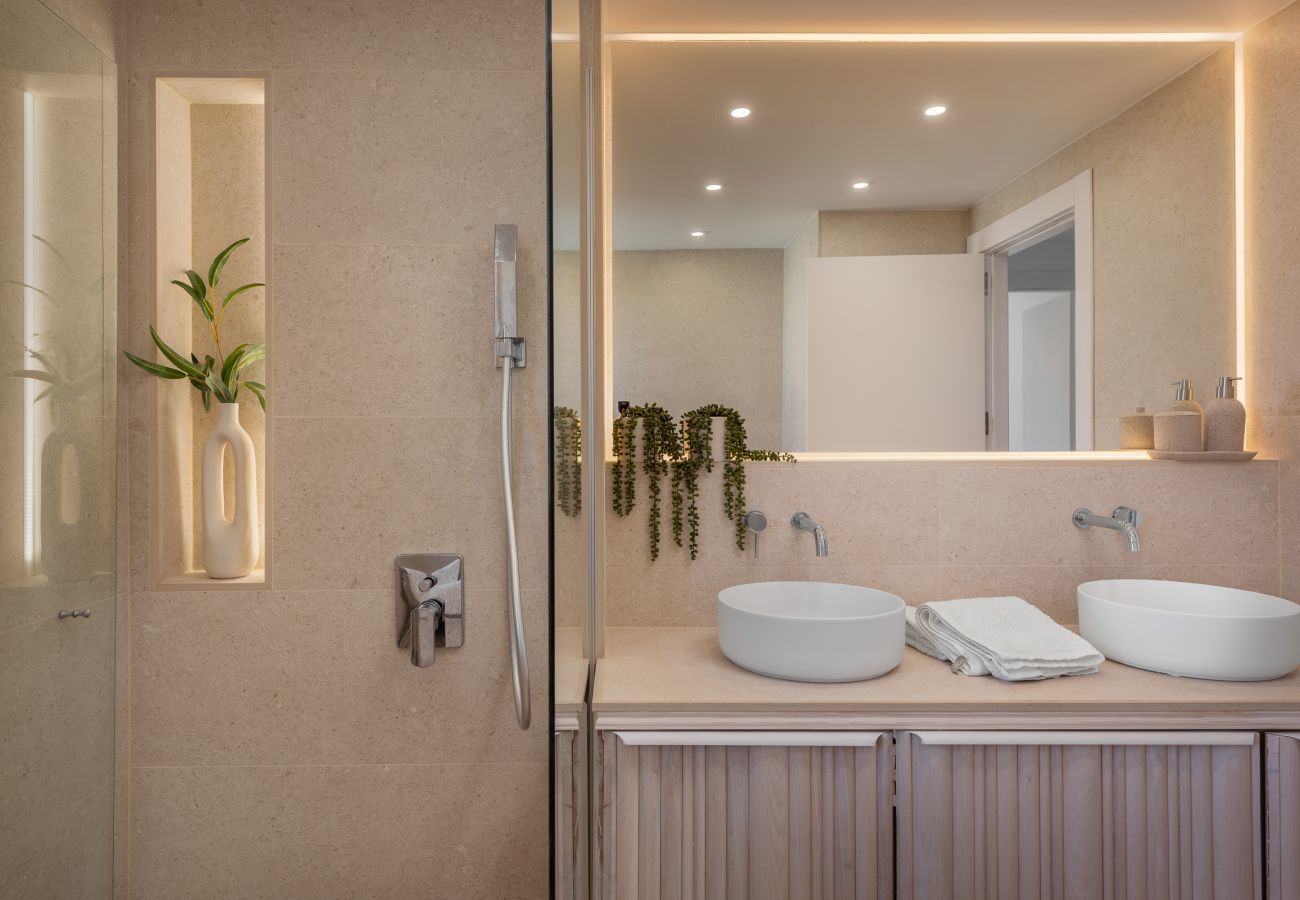 Apartamento en Benahavís - Elegante apartamento con increíbles vistas al mar