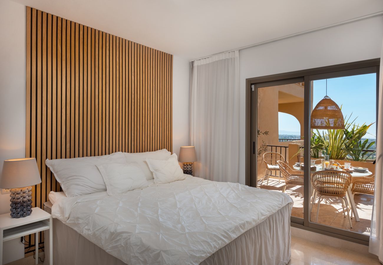 Apartamento en Benahavís - Elegante apartamento con increíbles vistas al mar