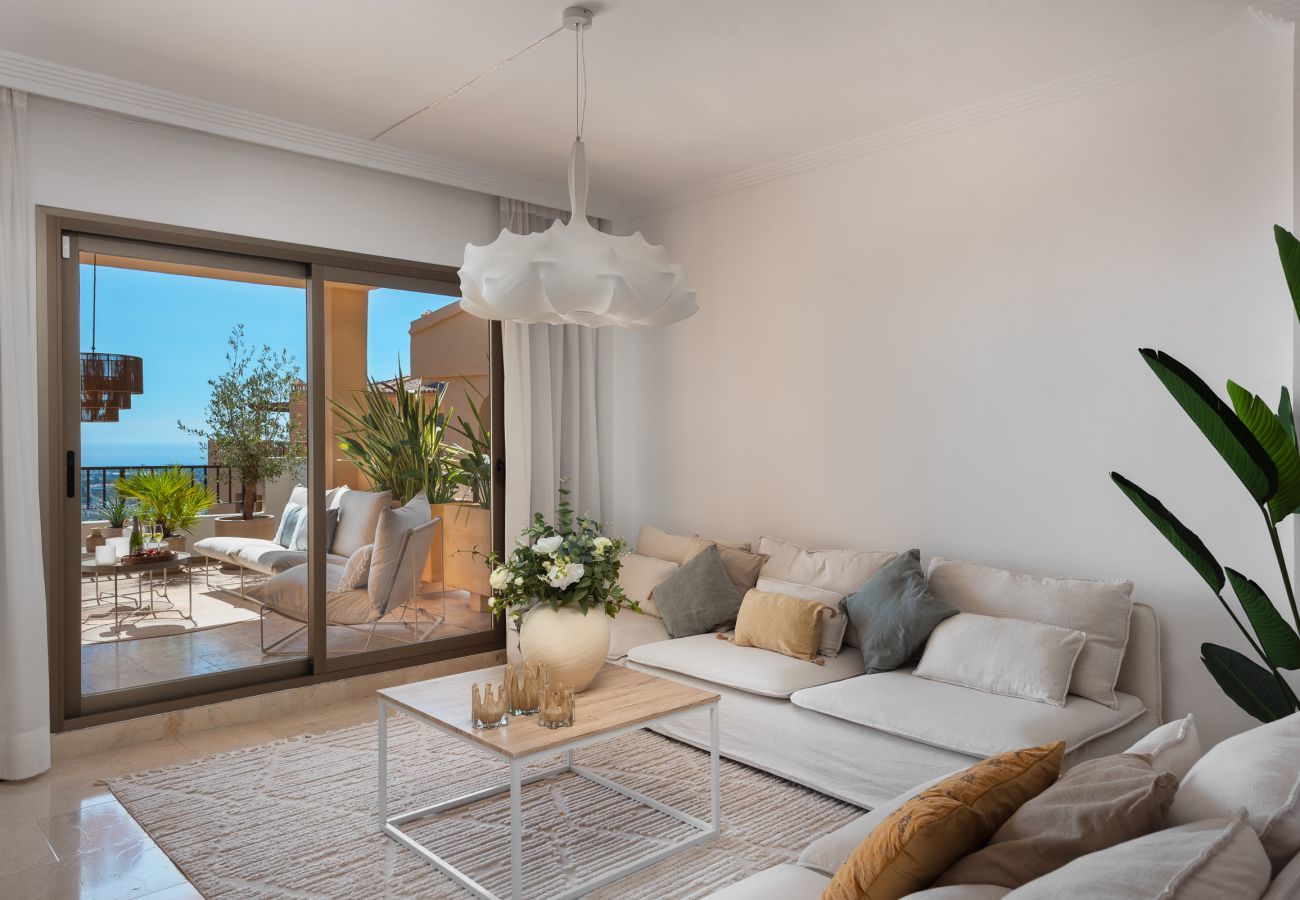 Apartamento en Benahavís - Elegante apartamento con increíbles vistas al mar