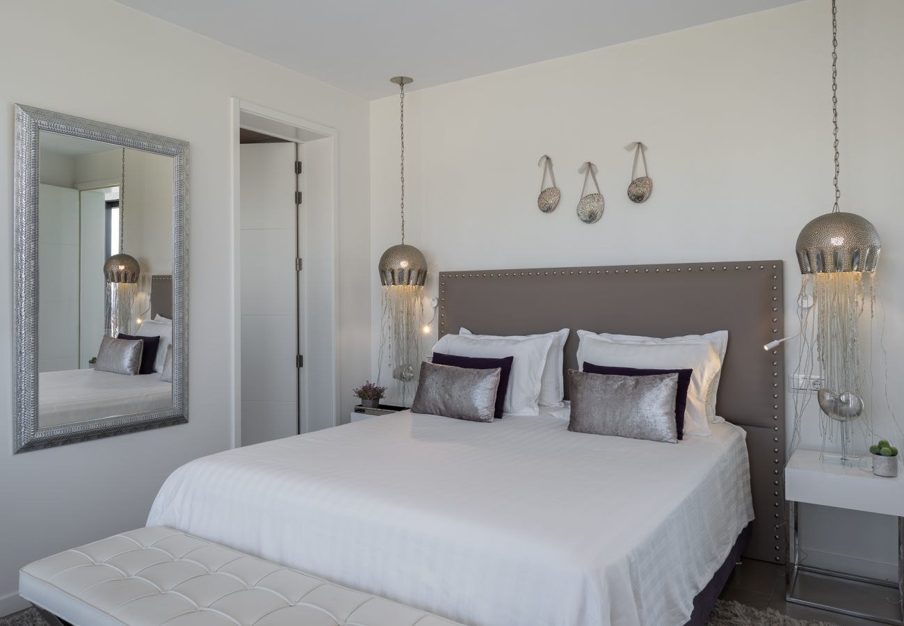 Villa en Marbella - Villa de 4 dormitorios con vistas al mar