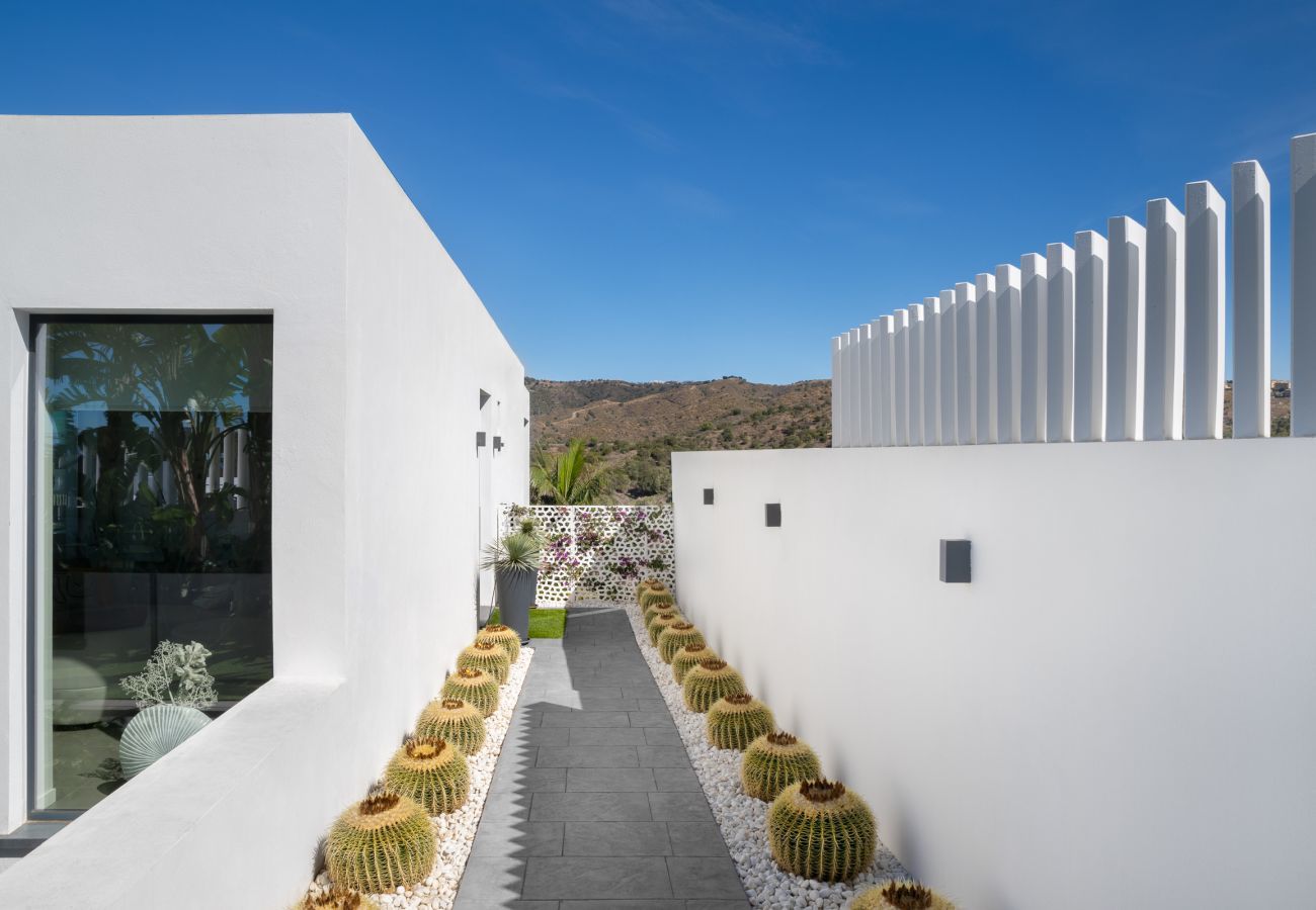 Villa en Marbella - Villa de 4 dormitorios con vistas al mar