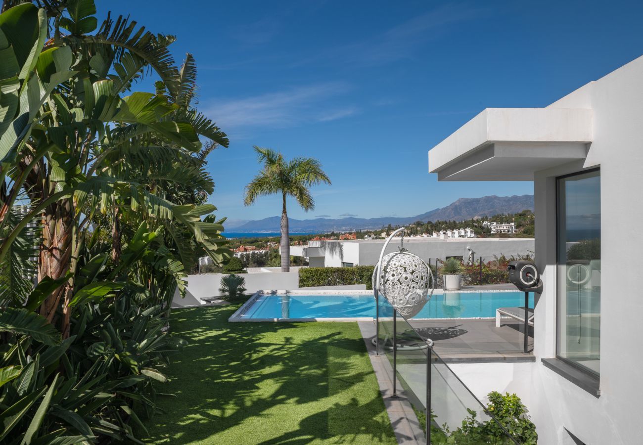 Villa en Marbella - Villa de 4 dormitorios con vistas al mar