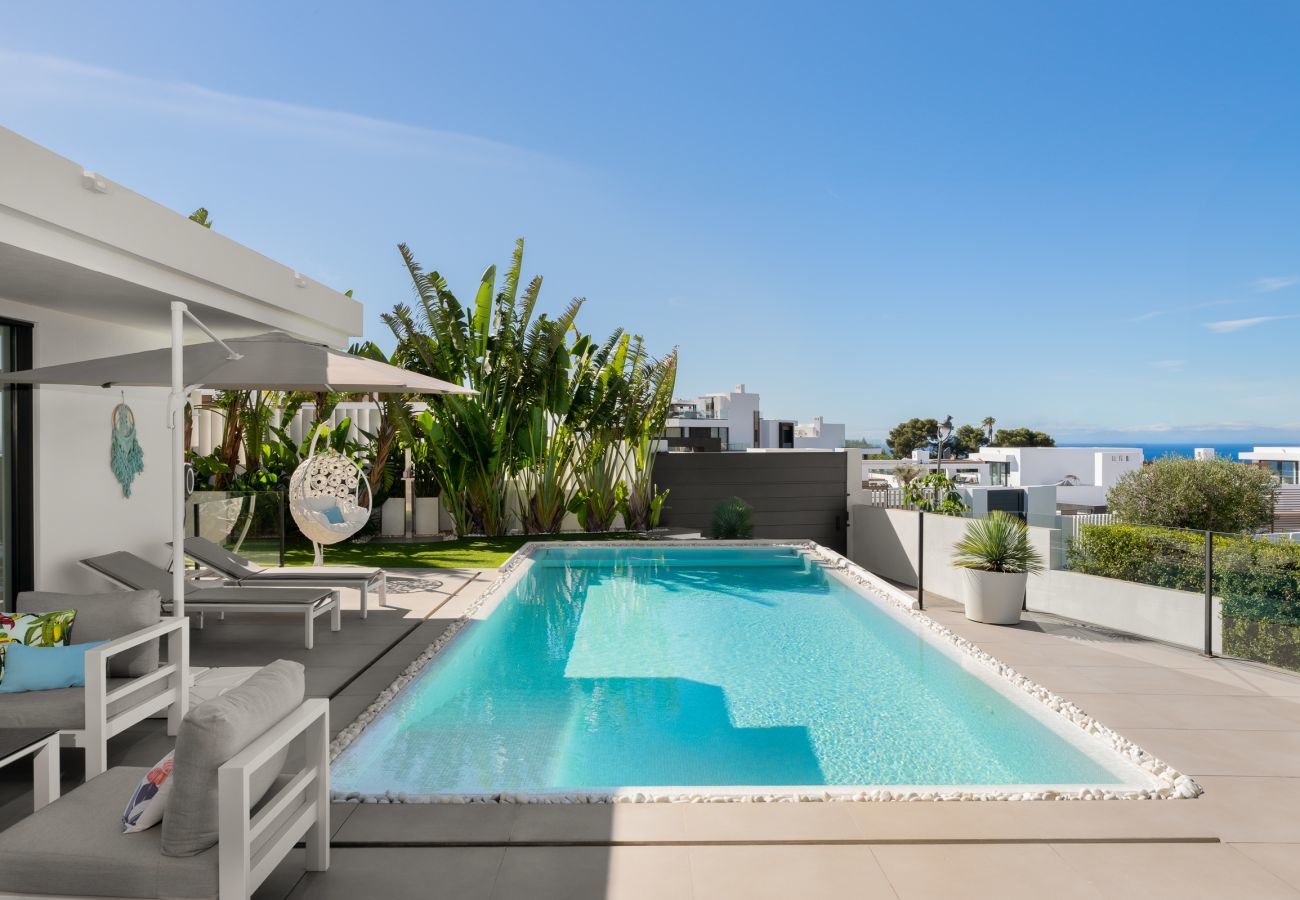 Villa en Marbella - Villa de 4 dormitorios con vistas al mar