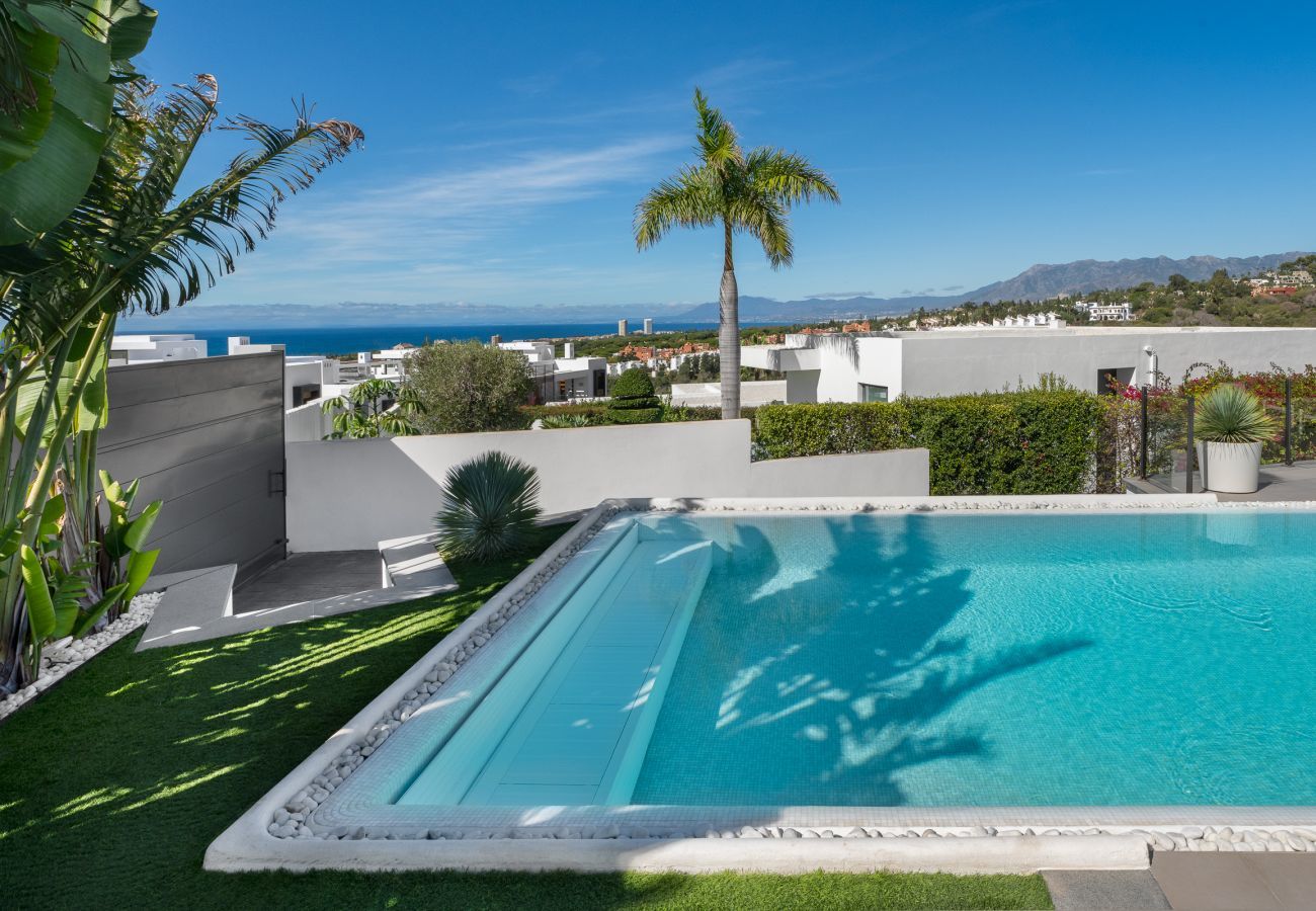 Villa en Marbella - Villa de 4 dormitorios con vistas al mar