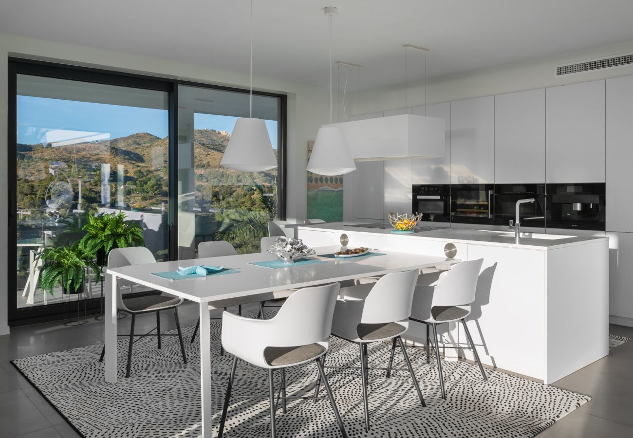 Villa en Marbella - Villa de 4 dormitorios con vistas al mar