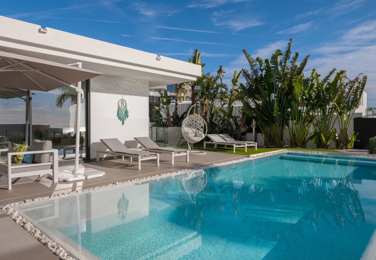 Villa en Marbella - Villa de 4 dormitorios con vistas al mar
