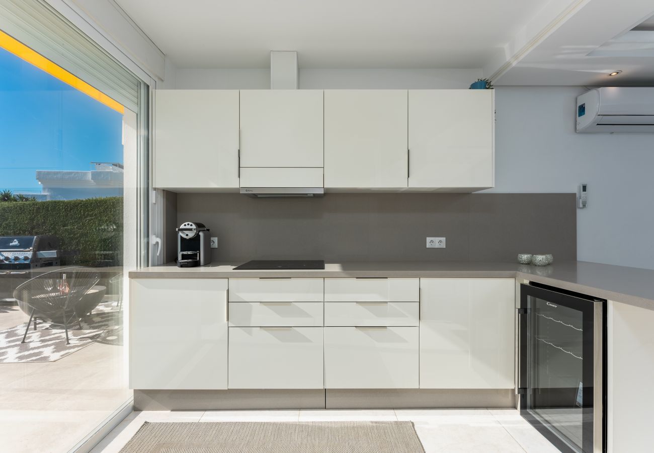 Apartamento en Estepona - Apartamento de 3 dormitorios con jardín