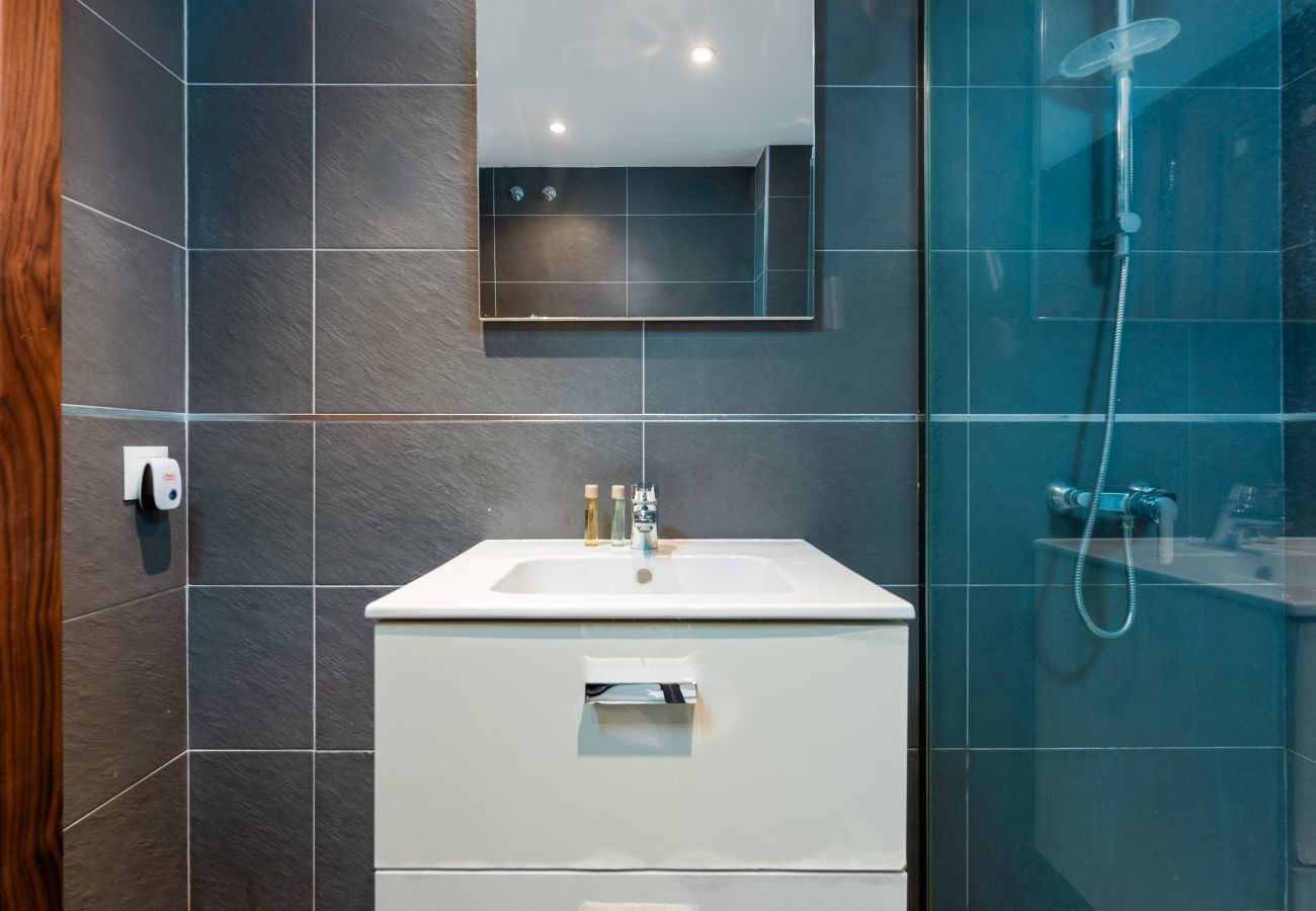 Apartamento en Estepona - Apartamento de 3 dormitorios con jardín