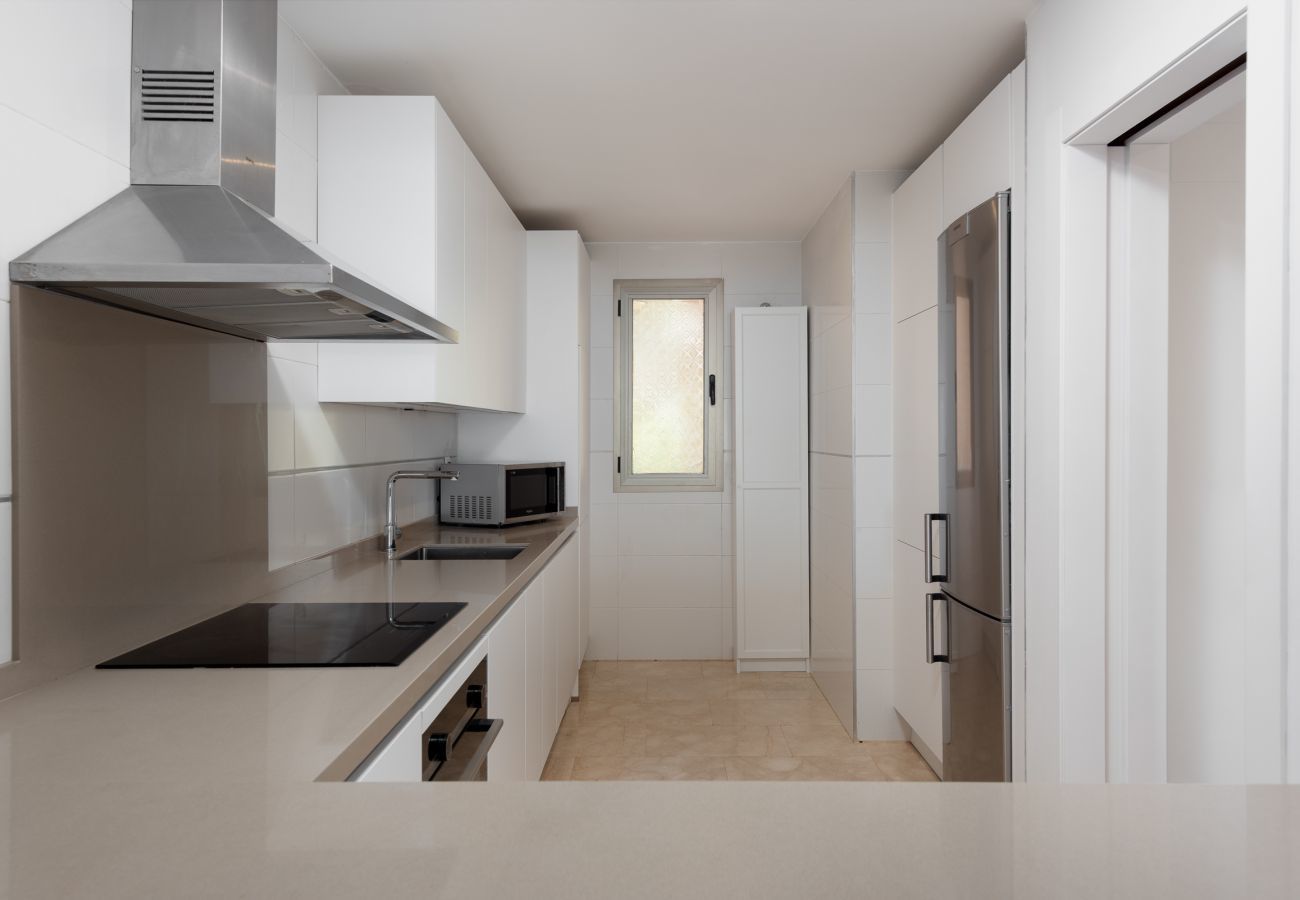 Apartamento en Benahavís - Apartamento de 2 dormitorios con vistas al mar