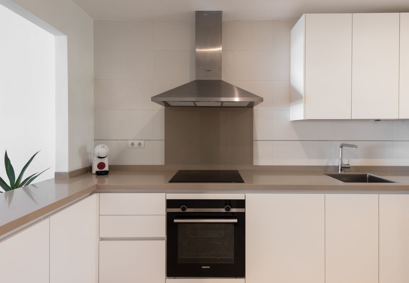 Apartamento en Benahavís - Apartamento de 2 dormitorios con vistas al mar