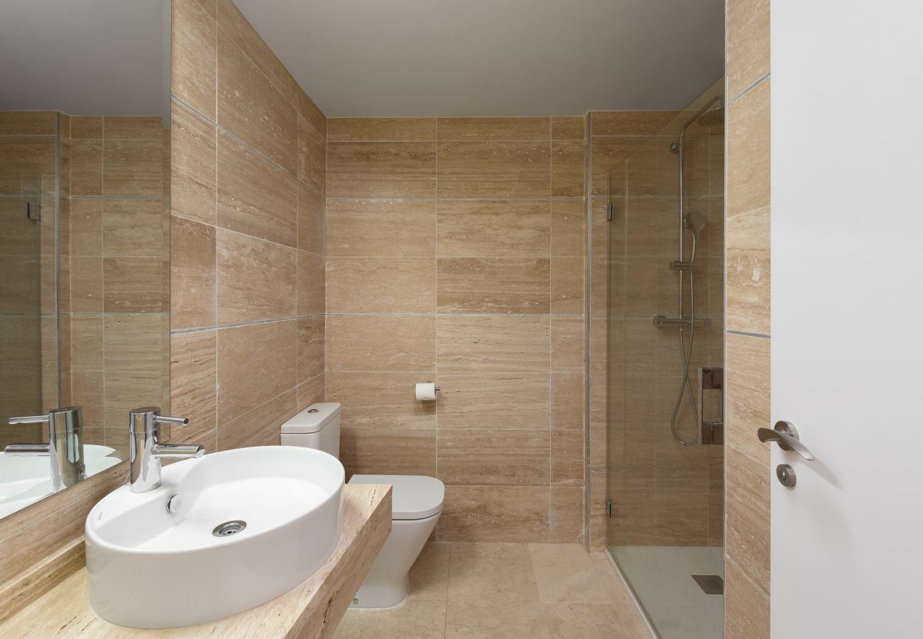 Apartamento en Benahavís - Apartamento de 2 dormitorios con vistas al mar