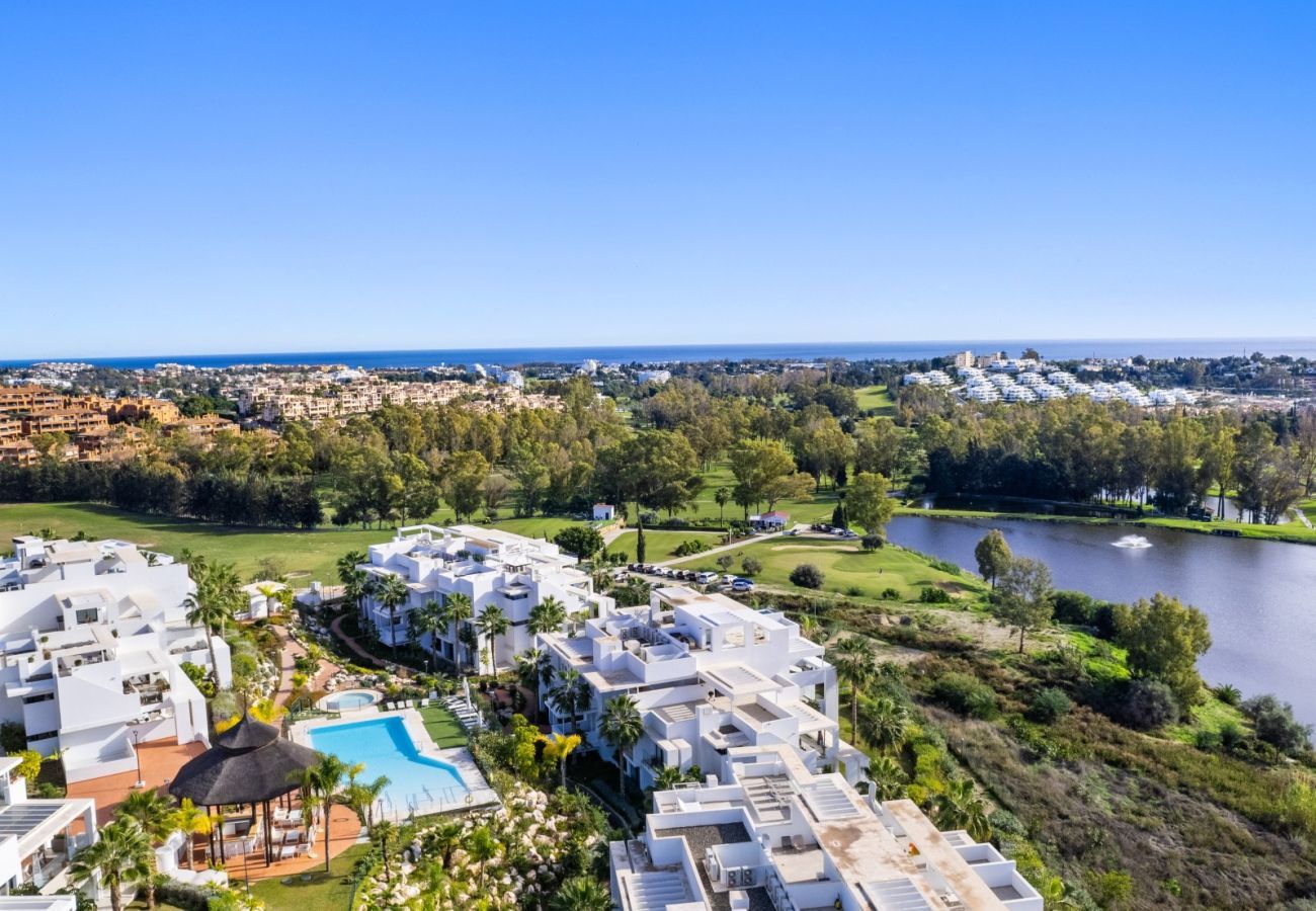 Apartamento en Benahavís - Apartamento 2 de dormitorios junto al campo de golf