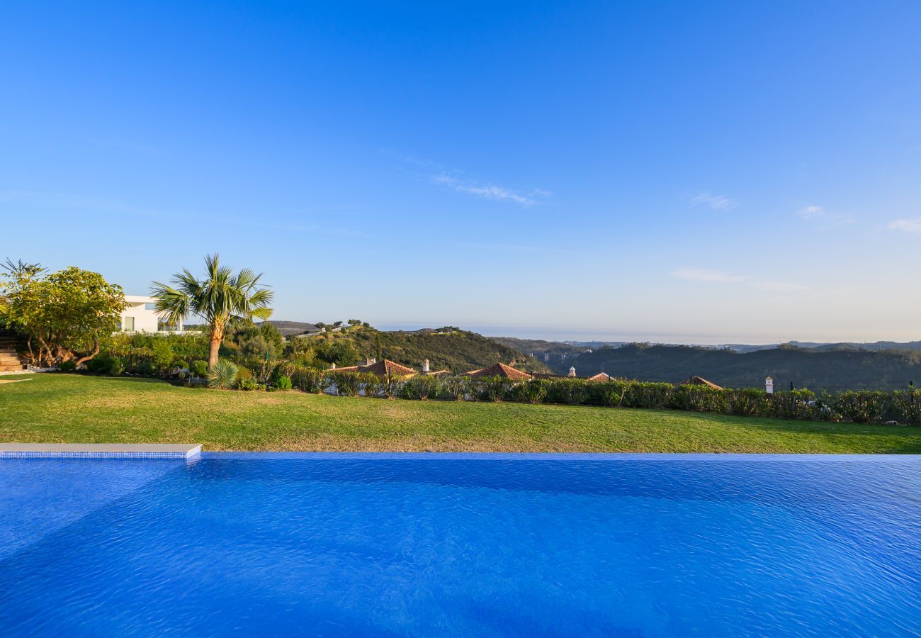 Villa en Benahavís - Villa Escondida en Monte Mayor 