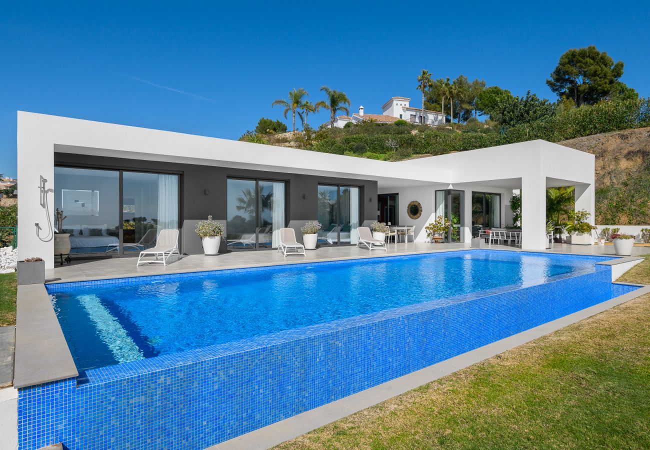 Villa en Benahavís - Villa Escondida en Monte Mayor 