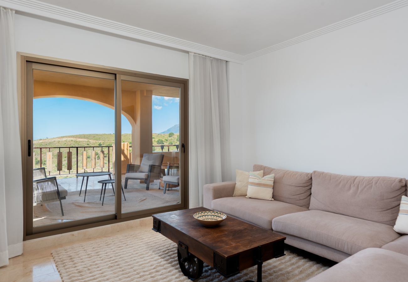Apartment in Benahavís - Sea and Sunset Views in Hacienda de Cifuentes