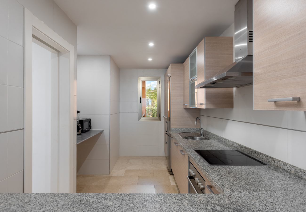 Apartment in Benahavís - Sea and Sunset Views in Hacienda de Cifuentes