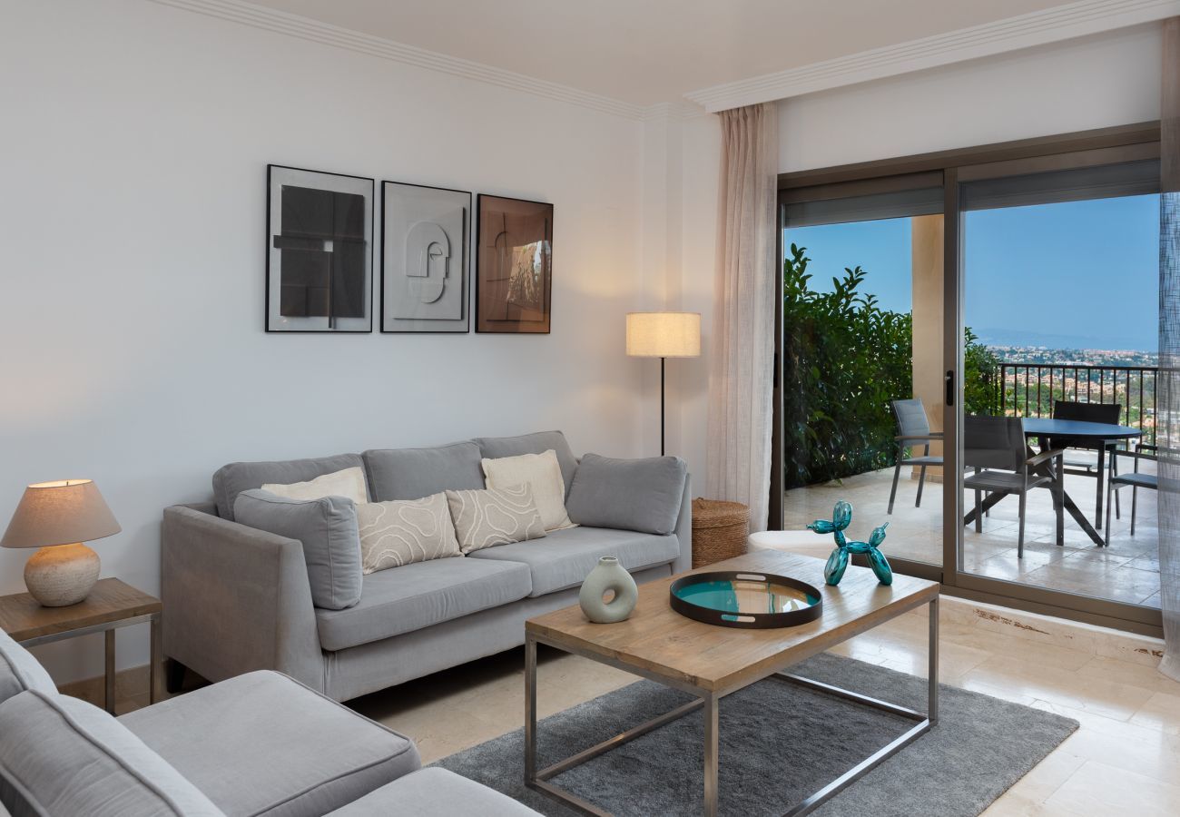 Apartment in Benahavís - 2-Bedroom Apartment in Señorio de Cifuentes