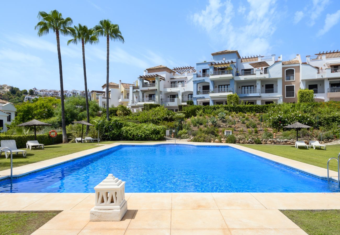 Apartment in Benahavís - 2BR Golfside Serenity in Los Arqueros 