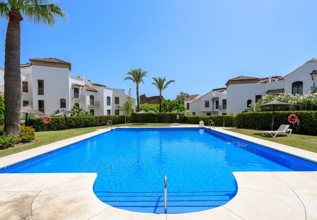 Apartment in Benahavís - 2BR Golfside Serenity in Los Arqueros 