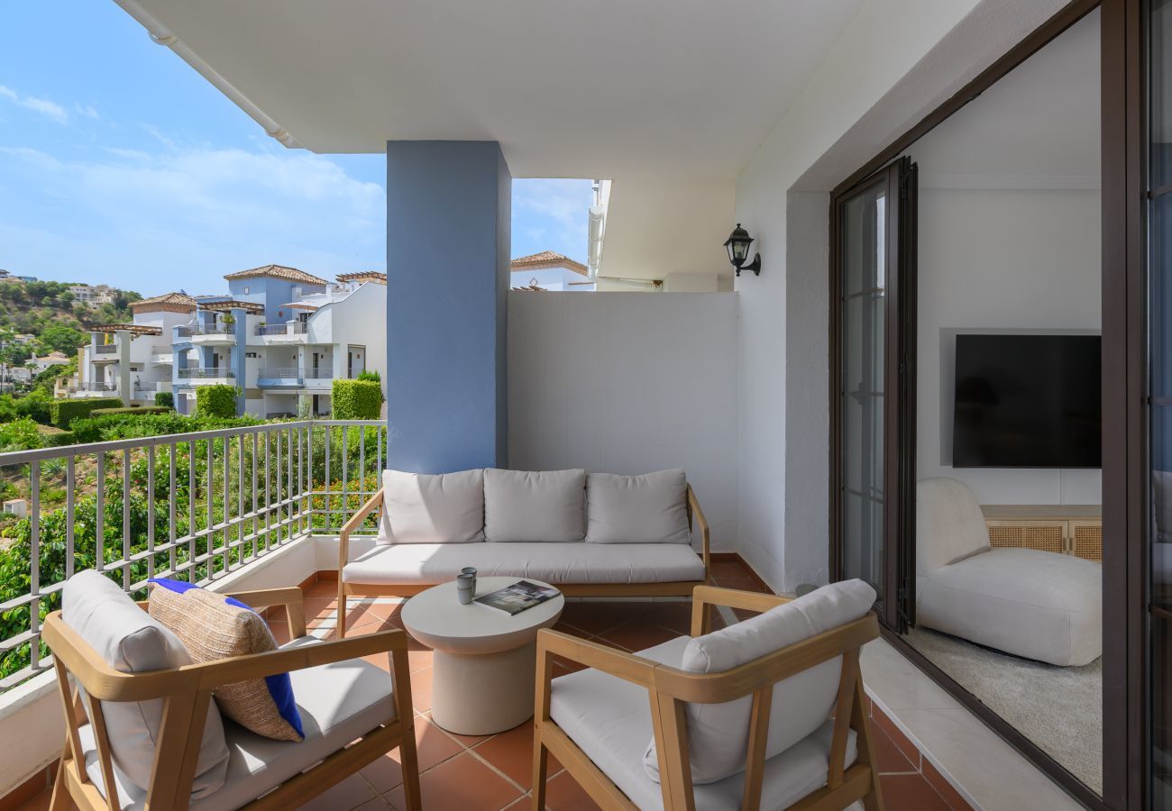 Apartment in Benahavís - 2BR Golfside Serenity in Los Arqueros 
