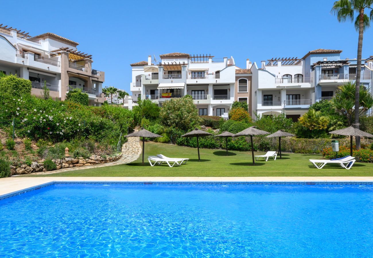 Apartment in Benahavís - 2BR Golfside Serenity in Los Arqueros 